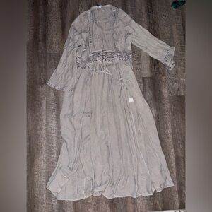 Boho tannish greyish long duster